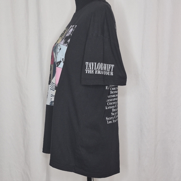 Taylor Swift The Eras Tour Black T-Shirt - Size M - Picture 3 of 9